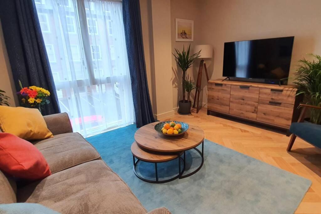 Luxury One Bedroom Apartment Within The City Walls ヨーク エクステリア 写真