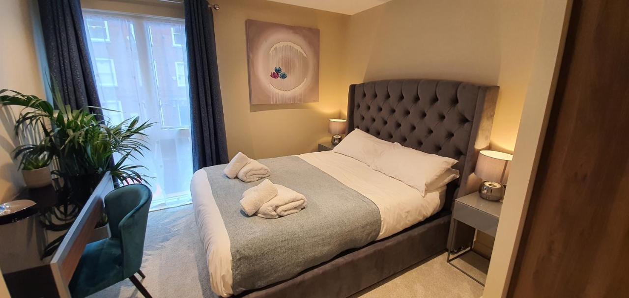 Luxury One Bedroom Apartment Within The City Walls ヨーク エクステリア 写真